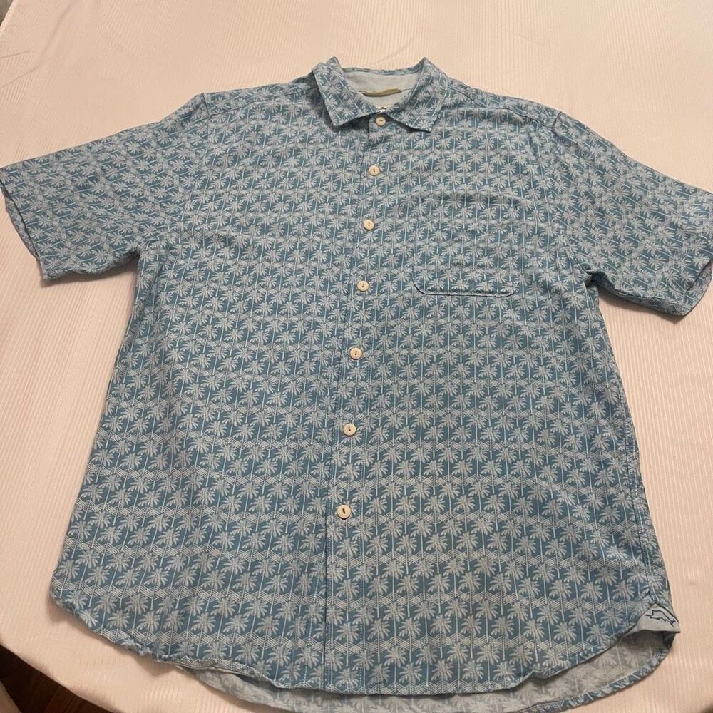 Tommy Bahama Men’s Blue Palm Hawaiian Short Sleeve Button Up Shirt Size Medium